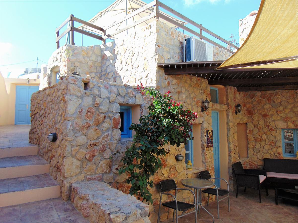 Archangels Traditional Houses 카르테라도스 외부 사진